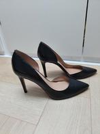 Elegante BCBG Pumps - Maat 40.5, BCBG, Ophalen of Verzenden, Zo goed als nieuw, Zwart