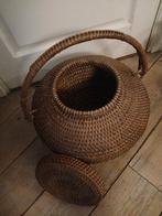 Grote vintage mand met deksel, Huis en Inrichting, Woonaccessoires | Schalen en Manden, Ophalen of Verzenden, Zo goed als nieuw