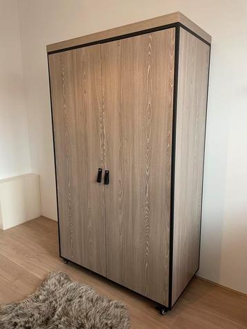 Complete Kinderkamer beschikbaar voor biedingen