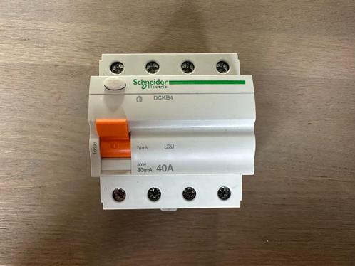 Schneider Electric aardlekschakelaar 4P 40A 0,03a - 16698, Doe-het-zelf en Verbouw, Elektra en Kabels, Nieuw, Overige typen, Ophalen