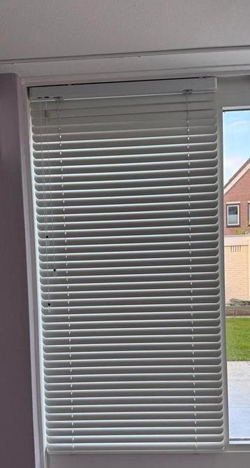 Meerdere originele Luxaflex 50mm jaloezieën - Diverse maten beschikbaar voor biedingen
