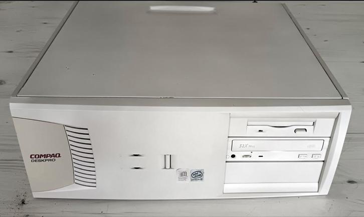 Compaq deskpro pentium 3 vintage computer met Windows 98se, Computers en Software, Vintage Computers, Ophalen of Verzenden