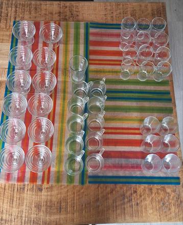 Diverse drink glazen beschikbaar voor biedingen