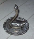 1 zwaan om de ringen aan te hangen,, Ophalen of Verzenden, Gebruikt