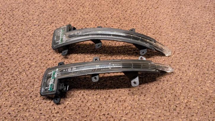 Audi TT MK2 - Knipperlichten Zijspiegels Links + Rechts, Auto-onderdelen, Spiegels, Audi, Ophalen of Verzenden