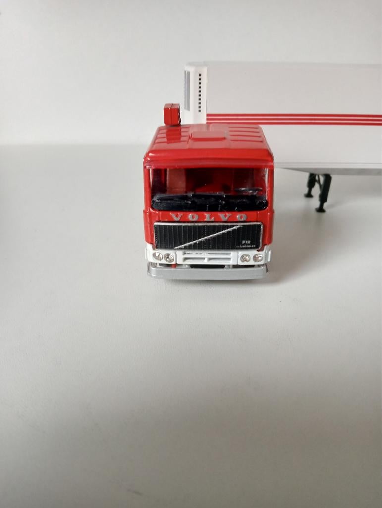 Volvo F12 Truck Model  + Oplegger merk Tekno, Hobby en Vrije tijd, Modelauto's | 1:50, Ophalen of Verzenden, Nieuw, Bus of Vrachtwagen