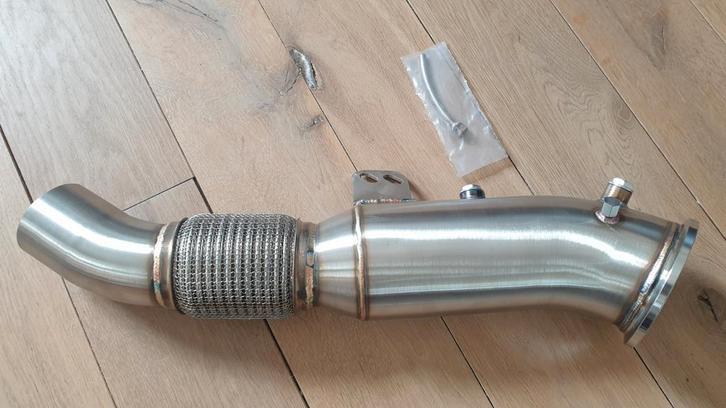 Uitlaat downpipe 4.5 inch BMW B58 3.0L M140i M240i 440i ETC, Auto diversen, Tuning en Styling, Ophalen of Verzenden