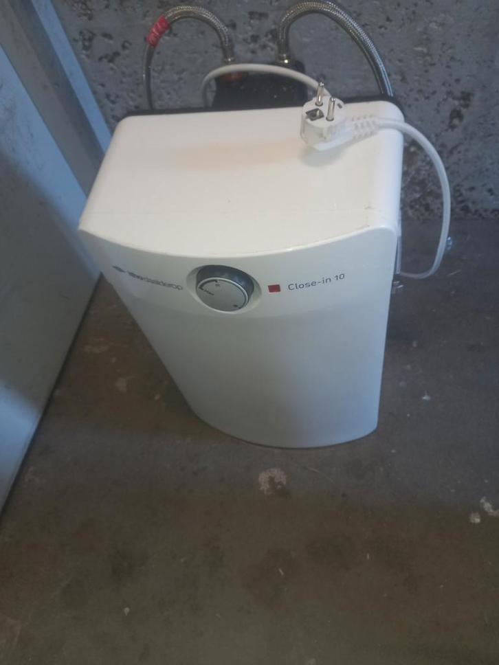 2x Itho Daalderop Close-in 10 Boiler - 10 Liter, Doe-het-zelf en Verbouw, Geisers en Boilers, Gebruikt, Boiler, Minder dan 20 liter
