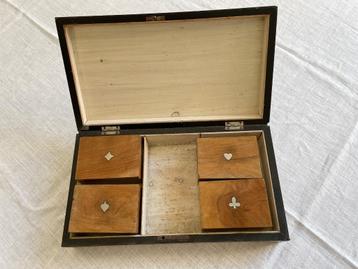 Vintage Bridge of Poker doosje met fiches  beschikbaar voor biedingen