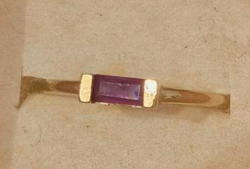 Gouden Ring met Amethist beschikbaar voor biedingen