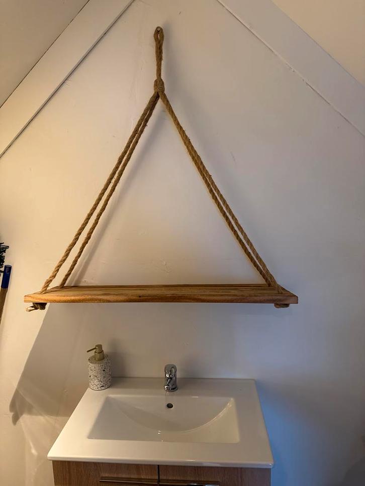 Houten Wandplank met Touw - 82x24x2 cm, Huis en Inrichting, Woonaccessoires | Wandplanken en Boekenplanken, Zo goed als nieuw