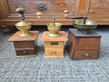 Oude Koffiemolens - Set van 3 beschikbaar voor biedingen