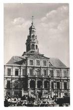 954449	Maastricht	Stadhuis	Nette oude kaart Onbeschreven