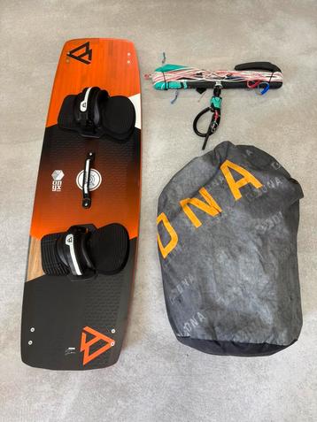 Airush DNA 8 + Brunotti Onyx 132x40 + Airush Bar beschikbaar voor biedingen