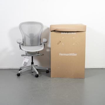 2x Herman Miller Aeron Remastered Mineral/Satijn - Maat B beschikbaar voor biedingen