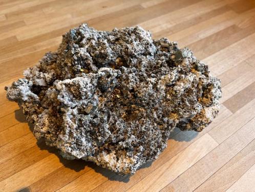 Edelsteen van Pyriet, Sfaleriet en Kwarts, Verzamelen, Mineralen en Fossielen, Mineraal, Ophalen of Verzenden