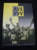 AVE VVV--50 jaar betaald voetbal in noord limburg, Ophalen of Verzenden, Zo goed als nieuw, Overige binnenlandse clubs, Boek of Tijdschrift