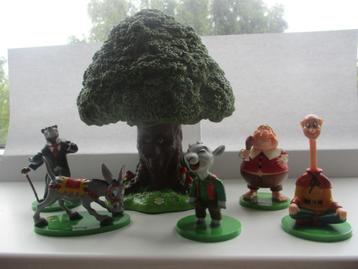Sprookjes (spaarpot Rabobank) + 5 figuurtjes beschikbaar voor biedingen