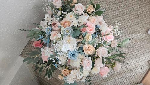 Nepbloemenboekket in foam bruiloft, Huis en Inrichting, Woonaccessoires | Kunstplanten en Kunstbloemen, Zo goed als nieuw, Ophalen