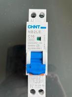 Nieuw! Chint 2 polige aardlekschakelaar, Doe-het-zelf en Verbouw, Elektra en Kabels, Ophalen of Verzenden, Nieuw, Schakelaar