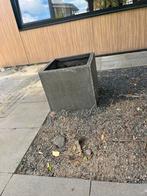 Gratis Grijze bloempotten 60x60, Tuin en Terras, Ophalen of Verzenden, Zo goed als nieuw, Rond, Minder dan 60 cm
