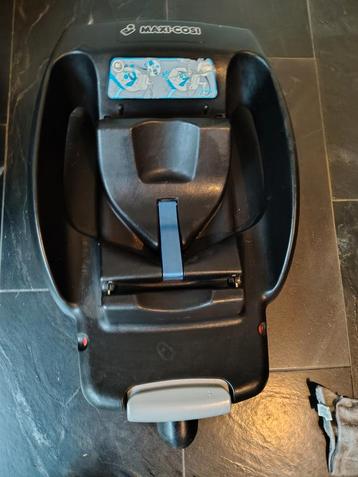 Maxi cosi easyfix base beschikbaar voor biedingen