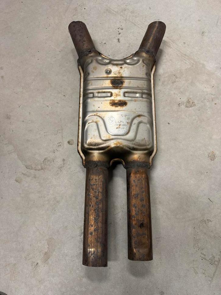 BMW Middendemper Uitlaat F06 - Origineel Onderdeel, Auto-onderdelen, Uitlaatsystemen, BMW, Gebruikt, Ophalen