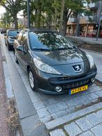 Peugeot 207 1.4 16V 5DRS 2006 Grijs, Auto's, Peugeot, Voorwielaandrijving, Stof, 1360 cc, Zwart
