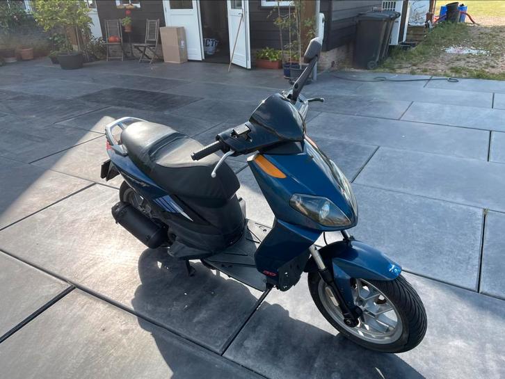 Aprilla Sportcity one 50cc 4t met motor revisie, Fietsen en Brommers, Scooters | Aprilia, Gebruikt, SR 50, Maximaal 45 km/u, Benzine