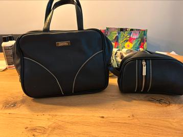 Tassenset/toilettas creative cosmetics beschikbaar voor biedingen