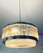 2 stuk grote zware vintage hanglampen Doria Leuchten ijsglas, Ophalen, Vintage design, Zo goed als nieuw, Glas