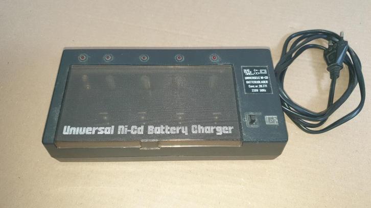 Batterij oplader, Audio, Tv en Foto, Opladers, Zo goed als nieuw, Ophalen of Verzenden