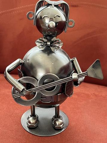 Guitaar man Money box.. ( verzamel object) beschikbaar voor biedingen