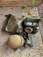 Te koop diverse militaire goederen jaren 80, Verzamelen, Militaria | Algemeen, Ophalen of Verzenden, Landmacht, Nederland, Helm of Baret