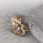 Goudkleurige broche gouden blad klimop, Sieraden, Tassen en Uiterlijk, Broches, Overige materialen, 4 tot 7 cm, Ophalen of Verzenden