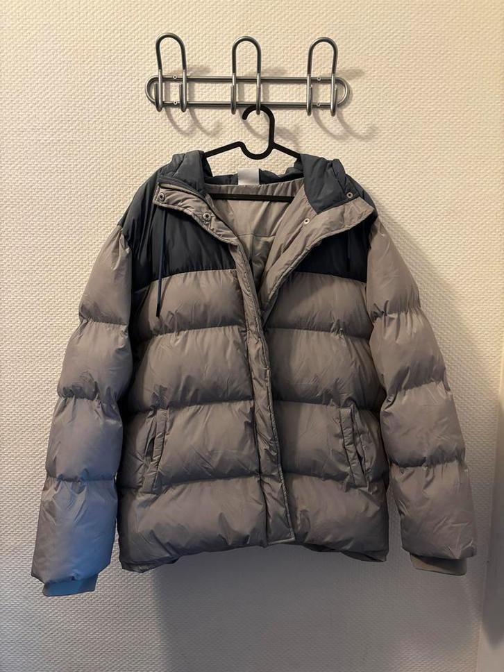 NY ATH Puffer Jacket, Kleding | Heren, Jassen | Zomer, Zo goed als nieuw, Maat 48/50 (M), Grijs, Verzenden