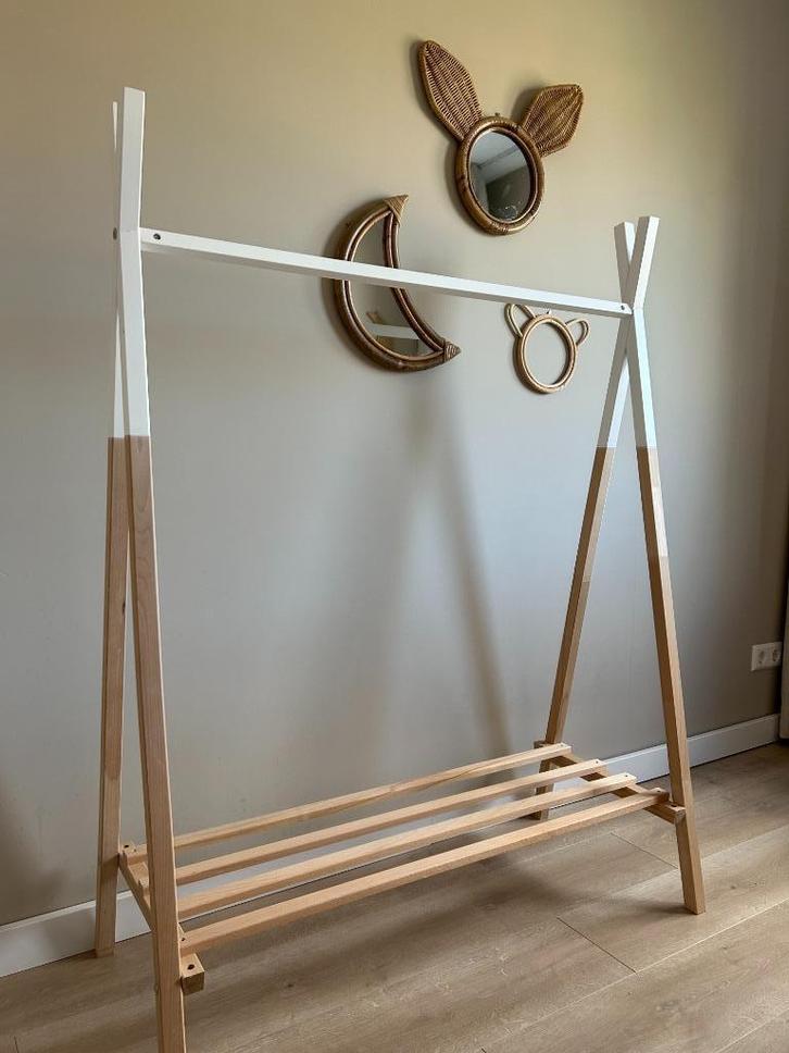 CHILDWOOD Tipi Kledingrek beuken naturel en wit, Kinderen en Baby's, Kinderkamer | Overige Meubels, Zo goed als nieuw, Kast, Ophalen