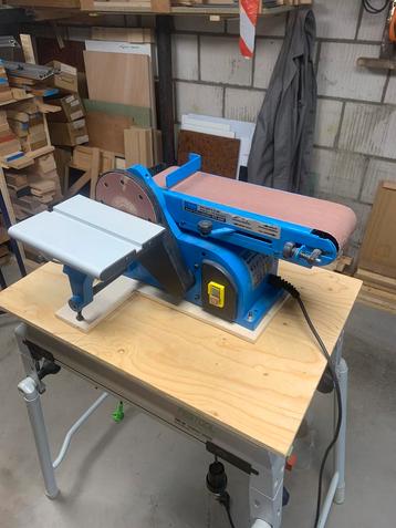 Tafelschuurmachine schuurmachine beschikbaar voor biedingen