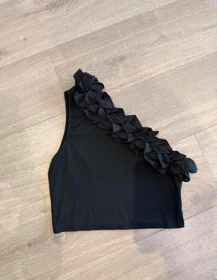 SHEIN zwart topje maat M, Kleding | Dames, Tops, Zo goed als nieuw, Maat 38/40 (M), Zwart, Zonder mouw, Ophalen of Verzenden