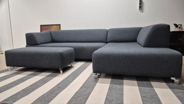 Prachtige Leolux Faya lobi design hoekbank + hocker, Huis en Inrichting, Banken | Bankstellen, Zo goed als nieuw, Hoekbank, Vierpersoons of meer