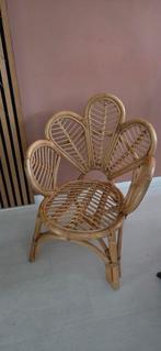 Rotan Vlinderstoel - Uniek Design, Huis en Inrichting, Gebruikt, Bruin, Ophalen of Verzenden, Eén