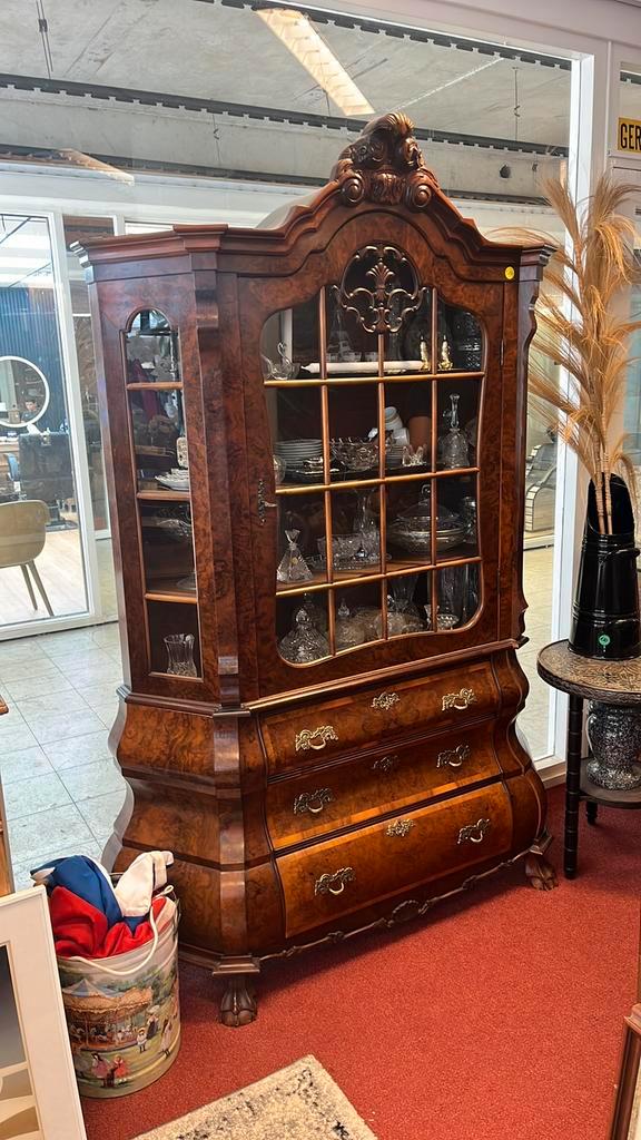 Antieke vitrinekast in barok stijl buikkast, Antiek en Kunst, Antiek | Meubels | Kasten, Ophalen