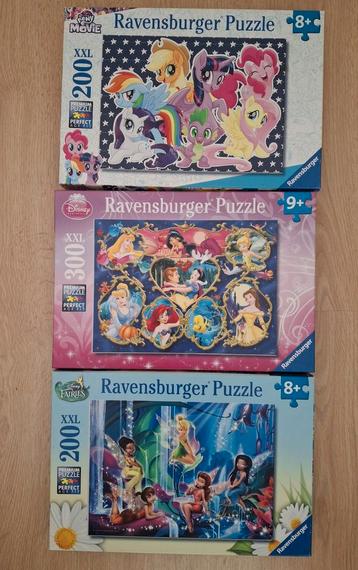 3 Ravensburgers puzzels 200 - 300 xxl stukjes beschikbaar voor biedingen