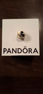 Pandora Bedel Mickey Mouse Zilver Emaille, Pandora, Ophalen of Verzenden, Zo goed als nieuw, 1 bedel