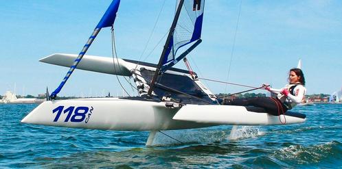 Te koop foiling F101 trimaran, Watersport en Boten, Zeilen en Zeiltoebehoren, Zo goed als nieuw, Overige typen, Minder dan 15 m²