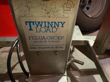 Twinnyload fietsendrager voor 2 fietsen op trekhaak  beschikbaar voor biedingen