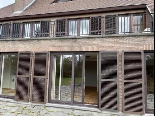 Prachtset (51 stuks) meranti louvreluiken, Doe-het-zelf en Verbouw, Deuren en Horren, Zo goed als nieuw, Overige typen, 80 tot 100 cm