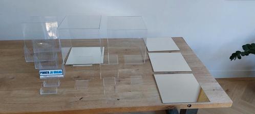 Beursstand materiaal, kubussen, staanders en folder houders, Huis en Inrichting, Overige Huis en Inrichting, Ophalen