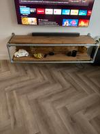 GRATIS   Zweef tv meubel, Ophalen of Verzenden, Zo goed als nieuw, 25 tot 50 cm, Minder dan 100 cm