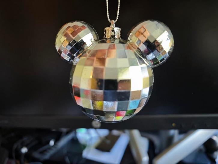 Mickey Kerstballen- diverse kleuren, vormen en maten, Verzamelen, Disney, Zo goed als nieuw, Beeldje of Figuurtje, Mickey Mouse